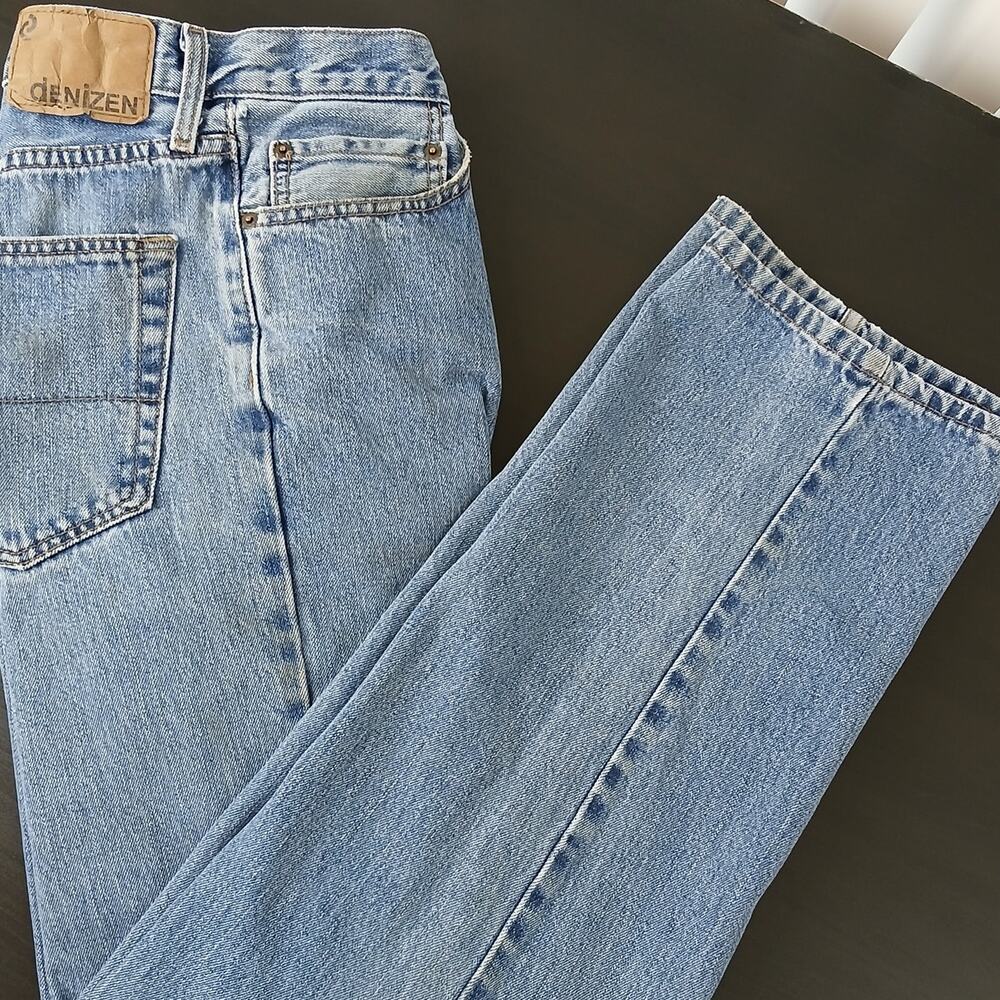 Denizen 285 Relaxed Fit Blue Jeans Mens 34x32 straight leg distressed denim Levi